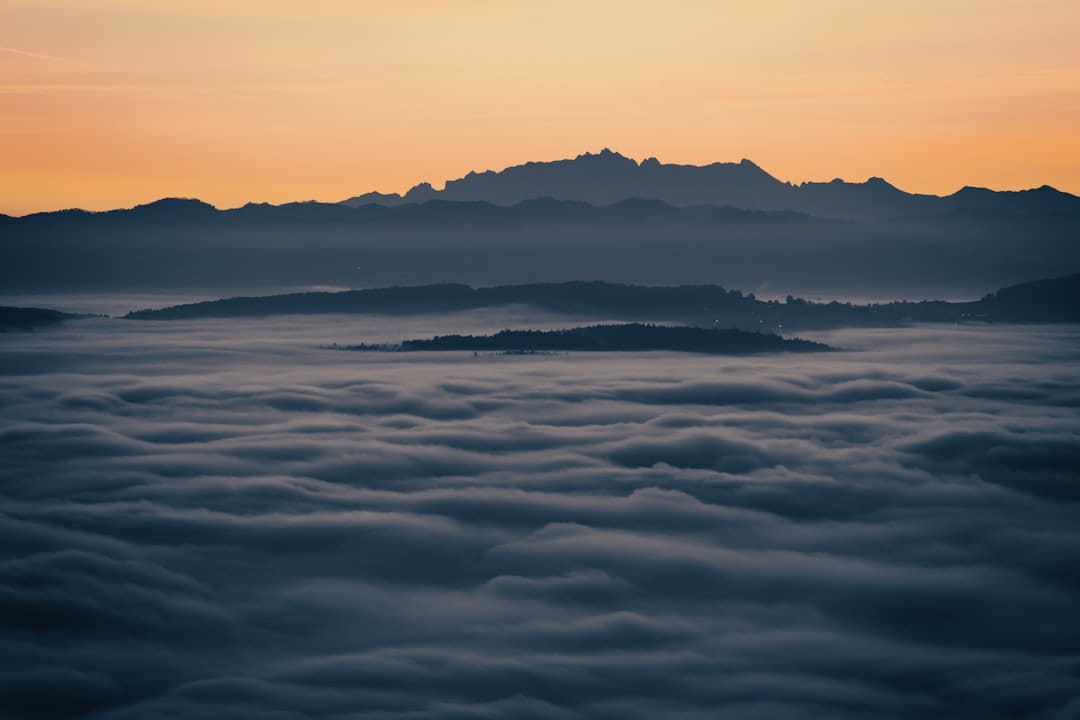 察右前旗：好生态拉动露营旅行升温